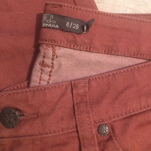 Prana stretch size 6 salmon colored pants jeans